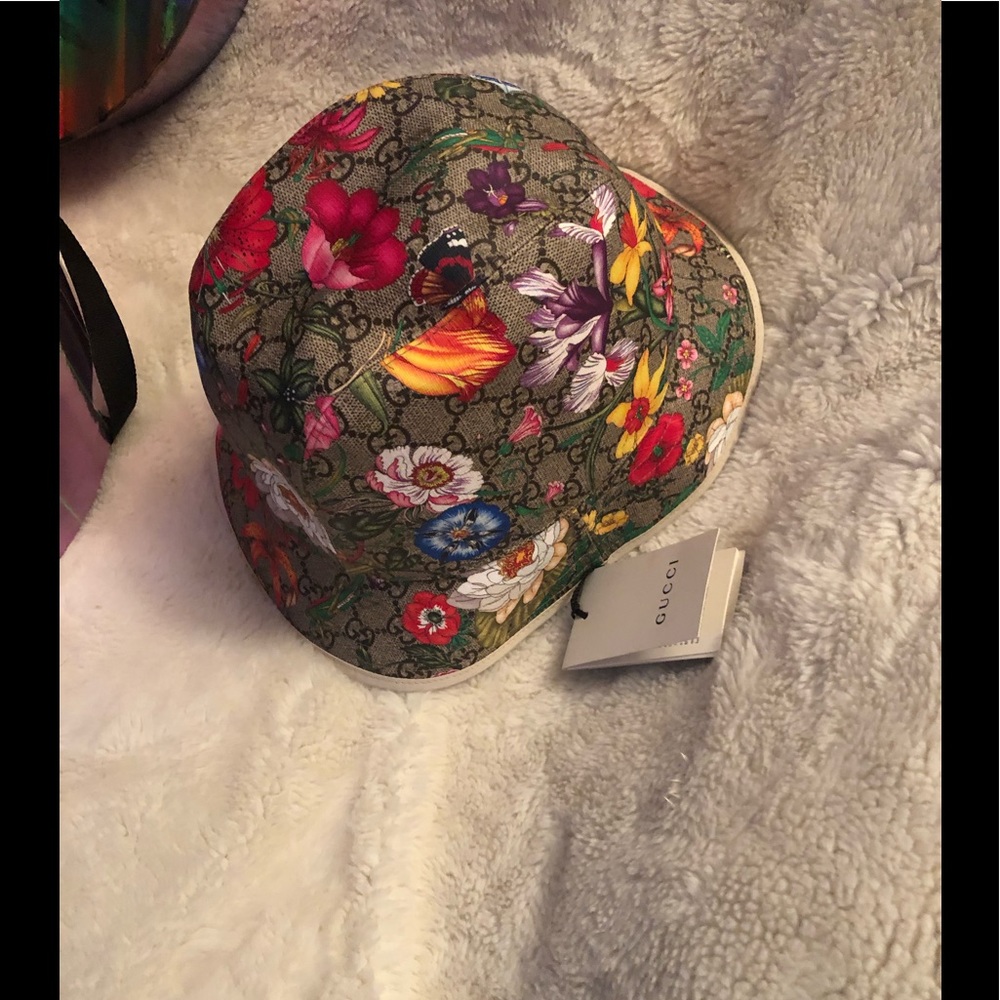 Gucci floral bucket